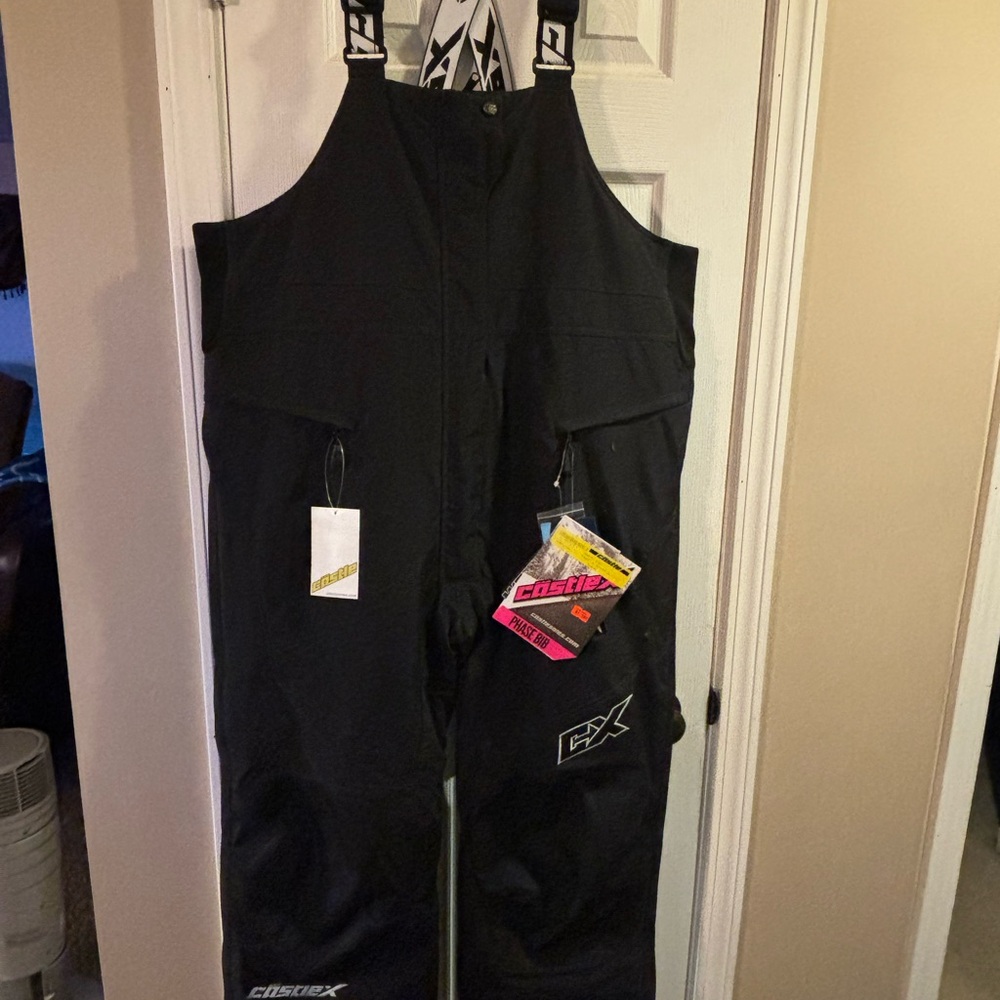 Castle X Women's Snow Bibs NWT